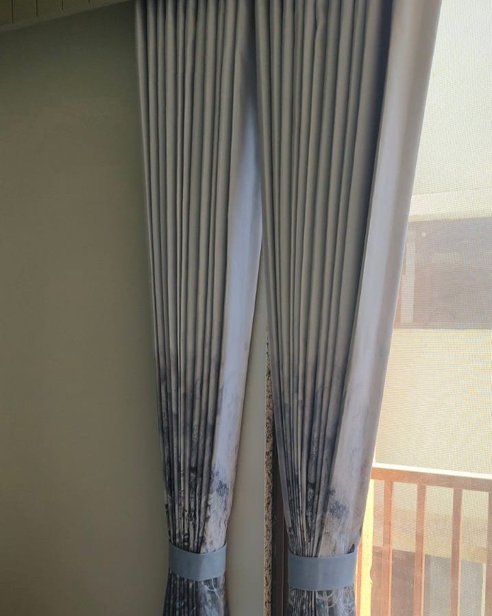AREBIAN CURTAIN 2